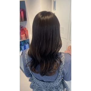 オリーブブラウン