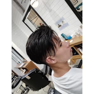 フェードセンターパート【SHIFT】