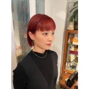 切りっぱなしボブ/赤髪/レッドカラー/暖色 - HaKU【ハク】掲載中