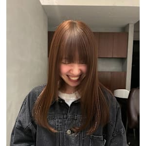 パツっとバング艶髪ストレート縮毛矯正