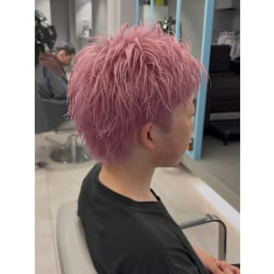 スパイキーショートヘア