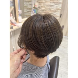 30代40代50代ミントアッシュグレージュカラー - CREA【クレア】掲載中