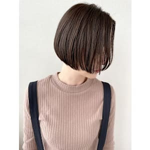 【feliceMICHI島田和也】ぱつっと前下がりボブ