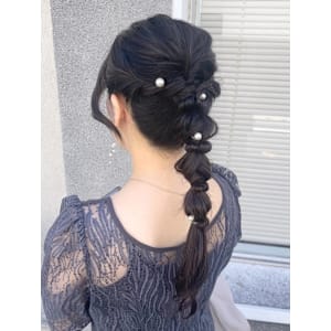 スーパーロングお呼ばれヘア　ポニーテールたまねぎアレンジ - MANOHARU【マノハル】掲載中