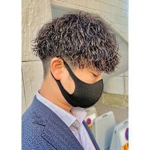 ツイストスパイラルパーマツイストパーマメンズマッシュパーマ - Genie -メンズカット & メンズパーマ 本厚木【ジーニーメンズカットメンズパーマホンアツギ】掲載中