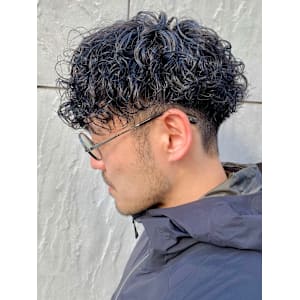 波巻きスパイラルツイストスパイラルパーママッシュメンズヘア - Genie -メンズカット & メンズパーマ 本厚木【ジーニーメンズカットメンズパーマホンアツギ】掲載中