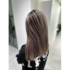 PiLLon心斎橋×スタイル