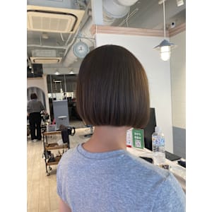 グレージュミニボブスタイル埼京線赤羽美容院