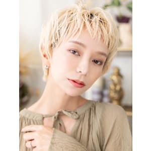 フレンチカジュアルマッシュショートパーマ　シルバーベージュ - COVER HAIR & SPA bliss【カバーヘア アンド スパ ブリス】浦和/浦和西口店【カバー ヘア アンド スパ ブリス ウラワ ウラワニシグチテン】掲載中