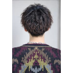 ツイストスパイラルパーマ波打ちパーマ刈り上げマッシュ