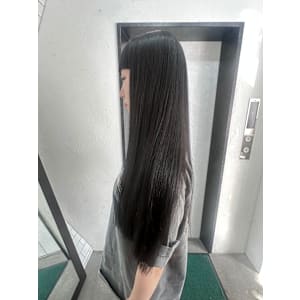 ダメージを抑えて美しく広島市中区で人気の髪質改善ストレート