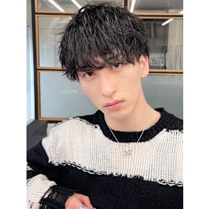 秋パーマ◎ツイスパ縦落ちスパイラル×黒髪マッシュ好感度UP