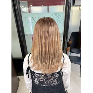 ハイトーンカラー - AIZU本厚木 白髪ぼかし ハイライト バレイヤージュ 髪質改善【アイズホンアツギ シラガボカシ ハイライト バレイヤージュ カミシツカイゼン】掲載中