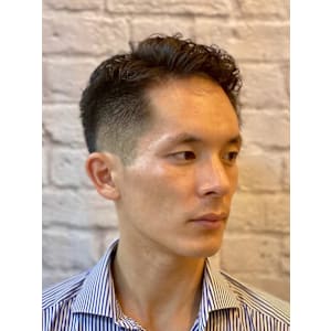 癖毛風パーマ×ショート - 銀座マツナガ 新宿野村ビル店【ギンザマツナガ シンジュクノムラビルテン】掲載中