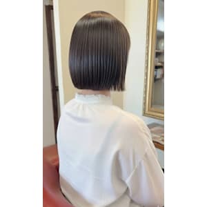 切りっぱなしボブ