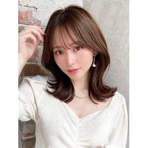 2wayバングで小顔効果！フェイスレイヤーで作るくびれヘア