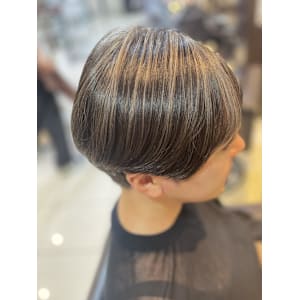 白髪ぼかしハイライトカラー - Stilla smooth【スティラスムース】掲載中