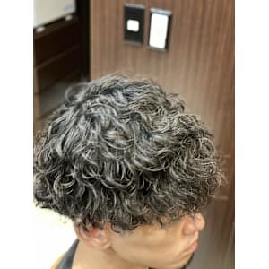 神田スパイラル - ヘアーモードキクチ 神田日銀通り店【ヘアーモードキクチ】掲載中