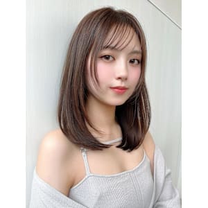 小顔に見える前髪！くびれレイヤー × オリーブグレージュ