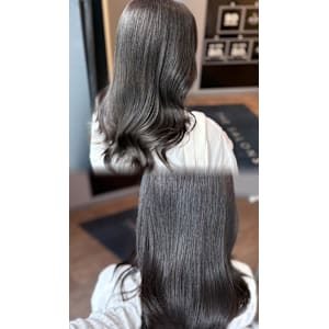 赤み防ぐオリーブグレージュ♪