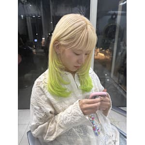 【レイヤーカット×ポイントカラー】