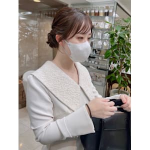 【きれいめシニヨン】