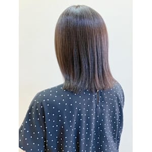 ミディアムヘア 髪質改善 ストレートヘア ベージュカラー