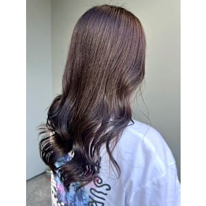 ラベンダーグレージュ  暗髪カラー ロングヘア 巻き髪