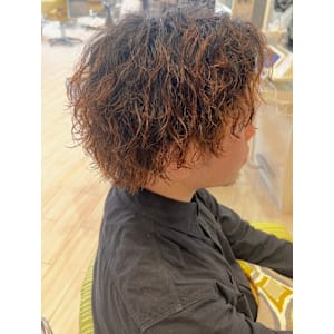 無造作ハイライトスパイラルパーマ