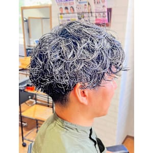 無造作カール×ツーブロックマッシュ