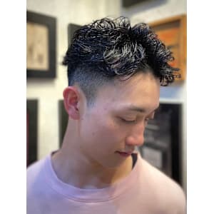 ワンカールパーマ - ヒロ銀座バーバーショップ難波店【ヒロギンザバーバーショップナンバテン】掲載中
