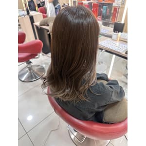 赤み消しベージュ