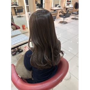 グレーベージュ