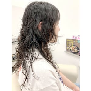 顔まわり可愛くエアーウエーブ＋レイヤーウルフ＋ダークカラー