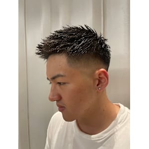 スキンフェードジェットモヒカン - ヒロ銀座バーバーショップ難波店【ヒロギンザバーバーショップナンバテン】掲載中