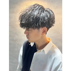 ニュアンスフェザー渋谷駅/学割U24/メンズサロン/フェザー - BLUCK Men's hair 渋谷【ブラック メンズヘア シブヤ】【ブラックメンズヘア シブヤ】掲載中