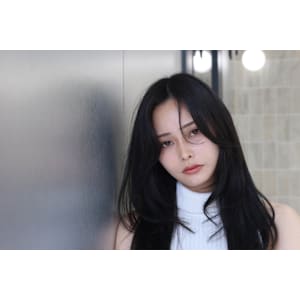 Elsa the beauty 神戸三宮×スタイル