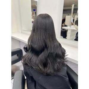 韓国風レイヤーカット【銀座駅/学割U24/前髪カット】