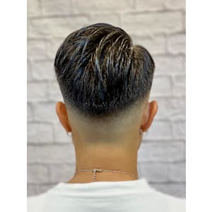 フェードスタイル - 銀座マツナガ 新宿野村ビル店【ギンザマツナガ シンジュクノムラビルテン】掲載中