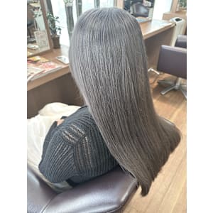 シルバーグレージュ☆ - HAIR CoCoro【ココロ】掲載中