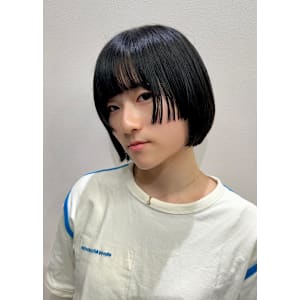 モード感たっぷり！艶ブラックのコンパクトボブ - FACE。石川町【フェイスイシカワチョウ】掲載中