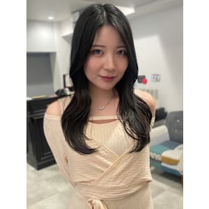 レイヤーカット 顔周りカット 艶髪 韓国風ヘア 髪質改善 