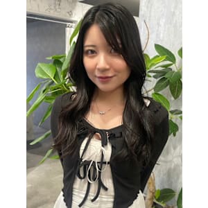 くびれヘア 韓国風ヘア 髪質改善 黒髪 レイヤーカット 