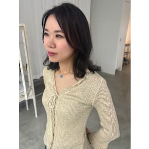 ミディアム　× ネイビーブラウンカラー