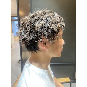 メンズパーマ☆ツイスパ - 半個室型美容室 Sourire 馬出店【ハンコシツガタビヨウシツスーリールマイダシ】掲載中