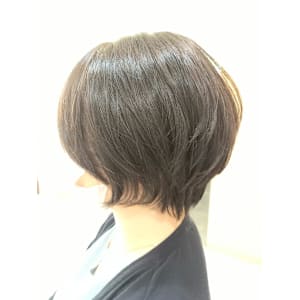 丸みのあるショートボブ