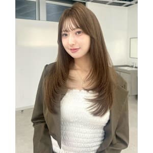 小顔カット　透明感カラー　くびれヘア　チョコレートブラウン