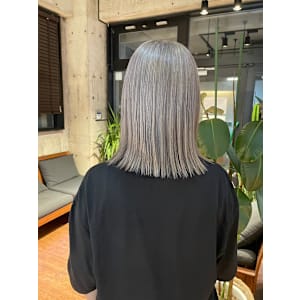 ぷつっとボブ シルバー