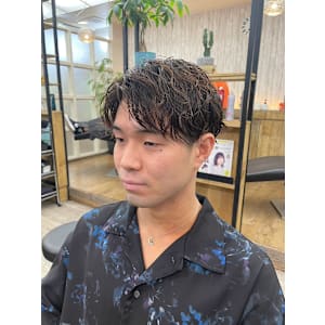 メンズカット爽やか刈り上げマッシュツイスパメンズパーマ