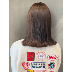 オリーブグレージュ×外はねbob